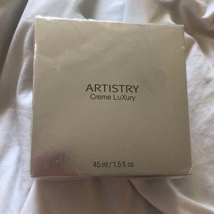 Unopened artistry creme luxury 45 ml